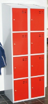 Opbevaringsskabe. 8 skabe.