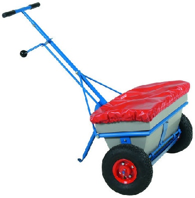 Saltspreder med bred tragt. Saltspreder med bred tragt.