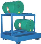 Opbevaring af olietnder. Spildbakke